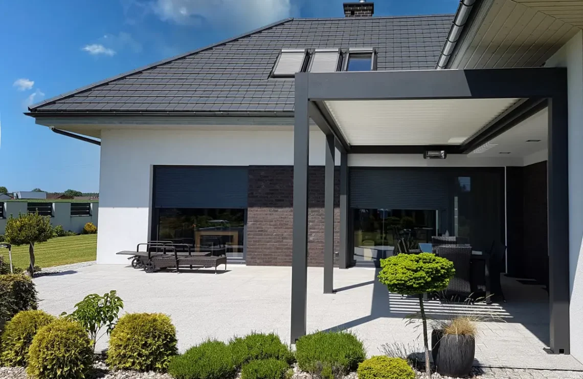 Bioklimatická pergola s naklápacími lamelami, Žilina 10